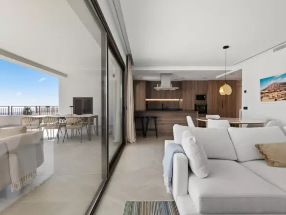 3-bedroom Apartment In Istan, Spain (203 M²)