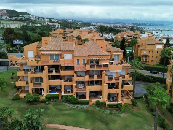 2-bedroom Apartment In Manilva, Spain (90 M²)