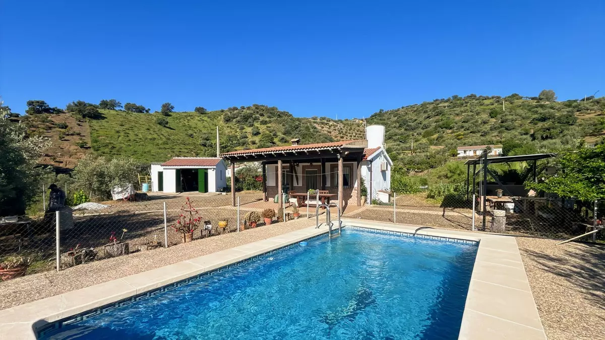 4-bedroom Country House In Comares, Spain (113 M²)