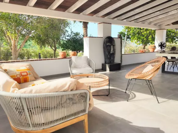 6-bedroom Villa In Álora, Spain (226 M²)