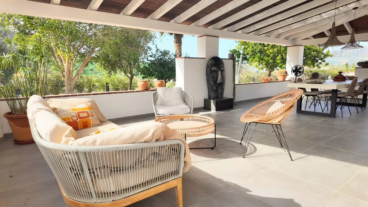 6-bedroom Villa In Álora, Spain (226 M²)