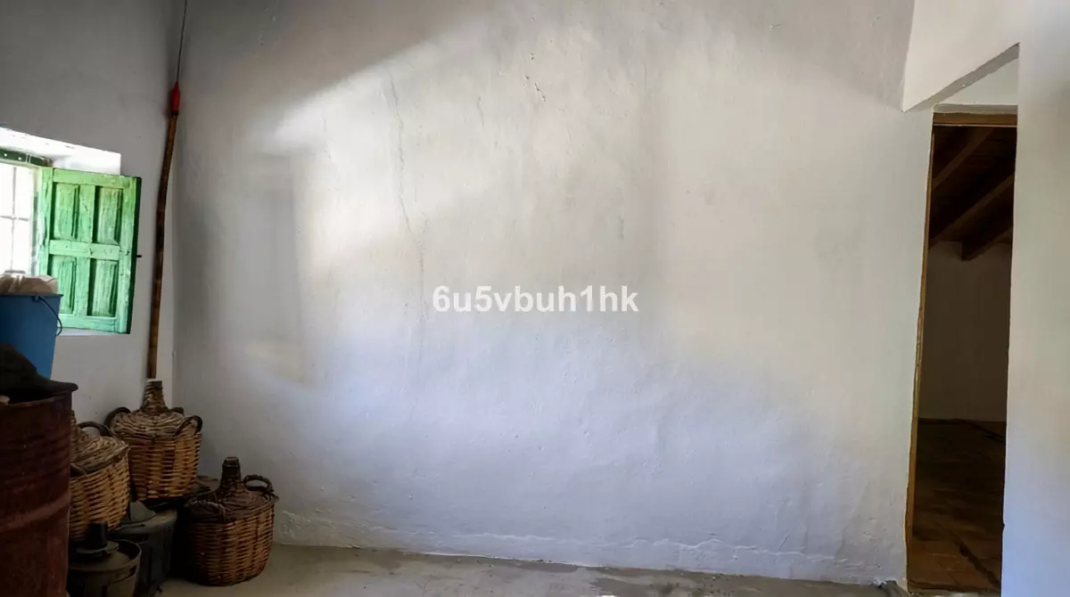 5-bedroom Country House In Álora, Spain (181 M²)