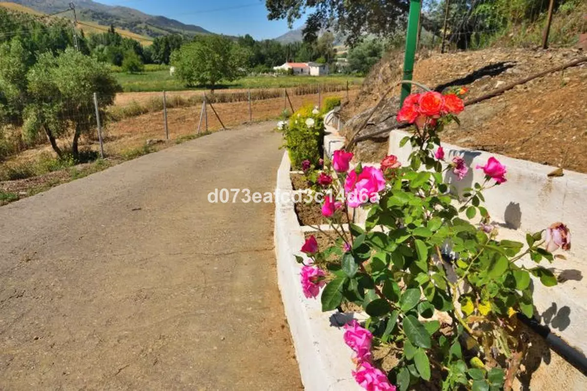 1-bedroom Country House In Ronda, Spain (121 M²)