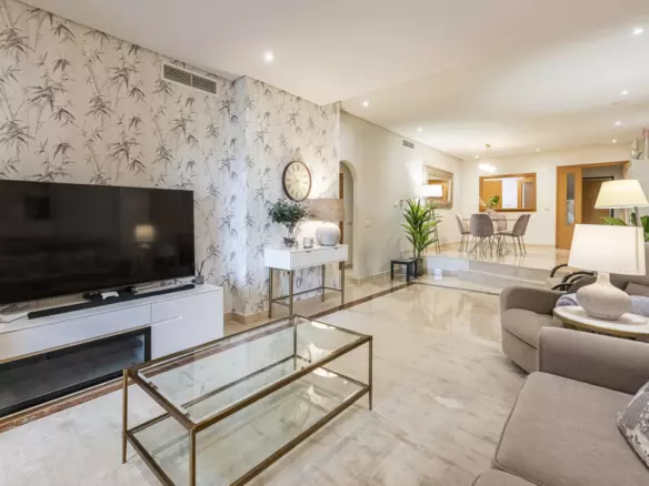 2-bedroom Apartment In Marbella, Spain (176 M²)