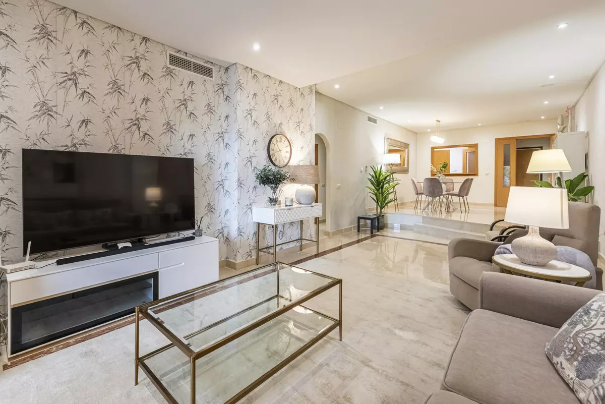 2-bedroom Apartment In Marbella, Spain (176 M²)