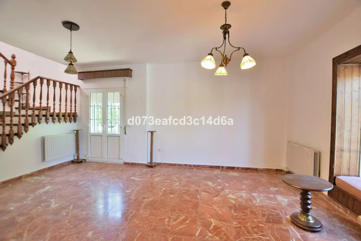 4-bedroom Villa In Ronda, Spain (158 M²)