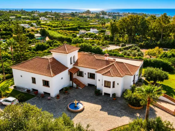 3-bedroom Country House In Estepona, Spain (562 M²)