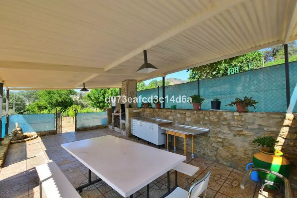 1-bedroom Country House In Ronda, Spain (121 M²)