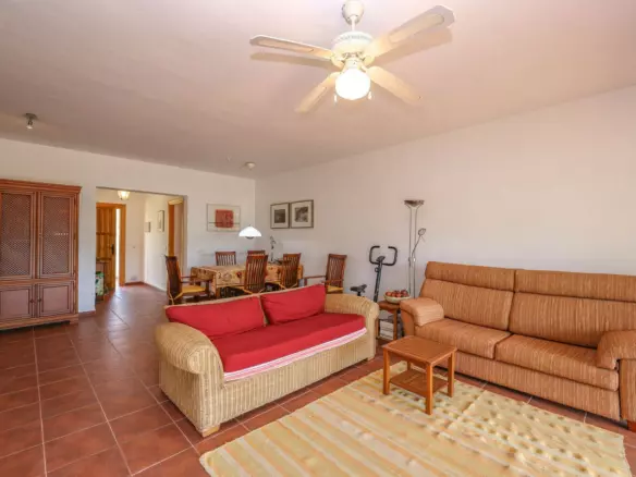 3-bedroom Villa In Tolox, Spain (99 M²)