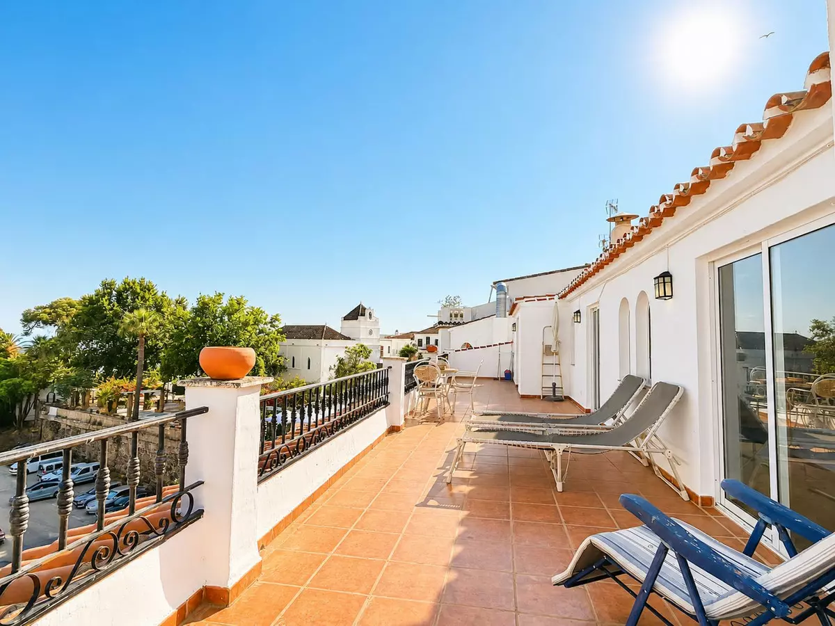 2-bedroom Apartment In Nerja, Spain (170 M²)