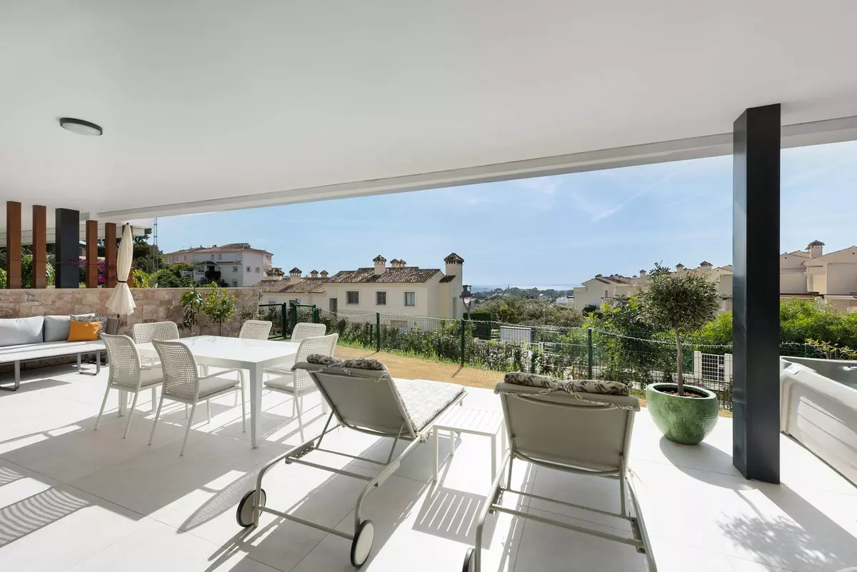 3-bedroom Apartment In Marbella, Spain (151 M²)