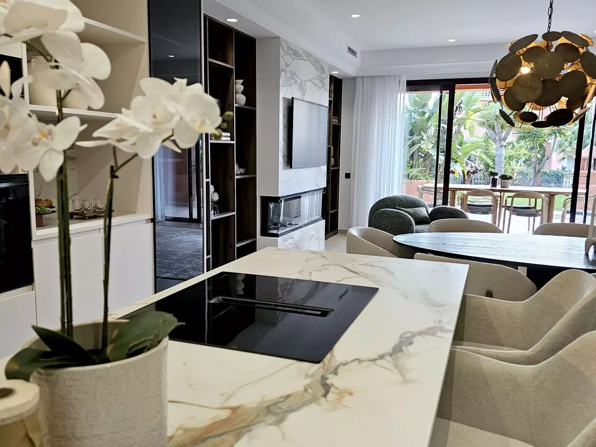 4-bedroom Town House In Marbella, Spain (323 M²)