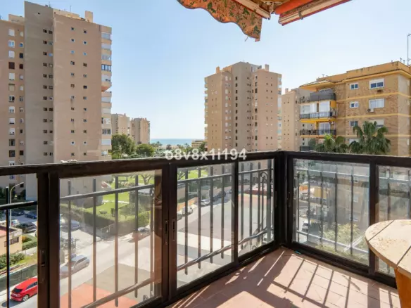 2-bedroom Apartment In Torremolinos, Spain (132 M²)