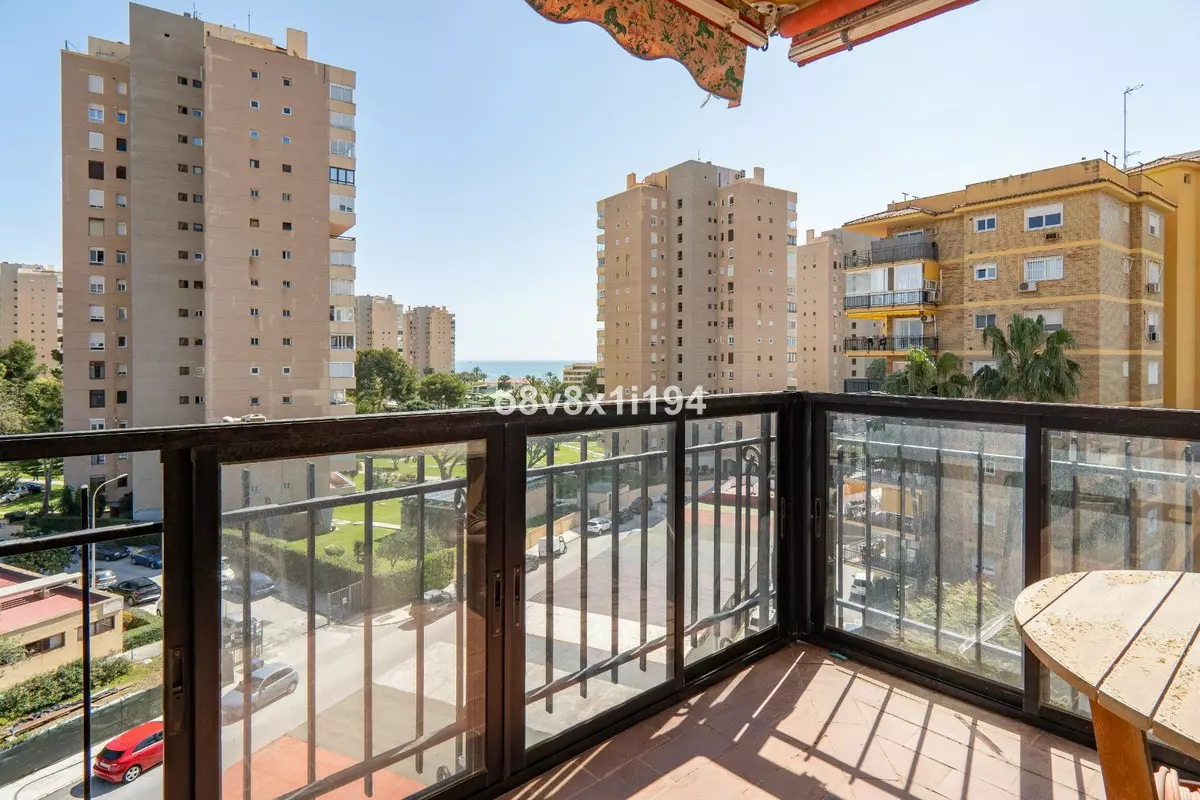 2-bedroom Apartment In Torremolinos, Spain (132 M²)