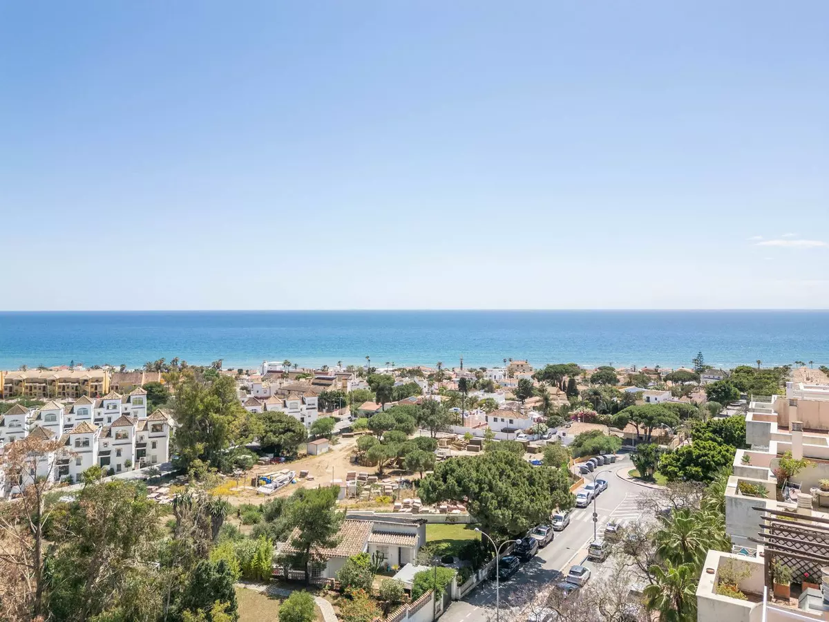 2-bedroom Apartment In Marbella, Spain (98 M²)