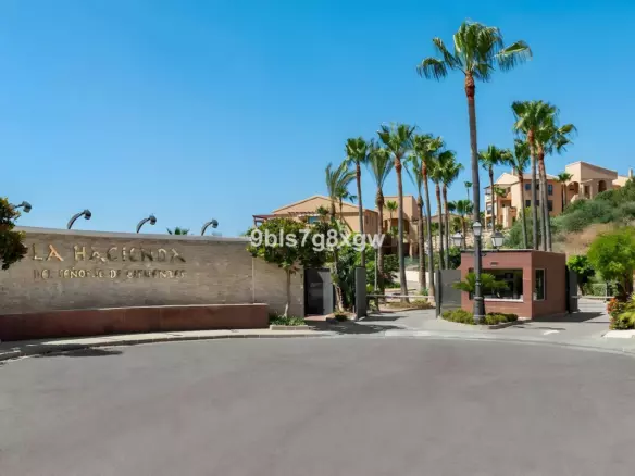3-bedroom Apartment In Benahavis, Spain (127 M²)