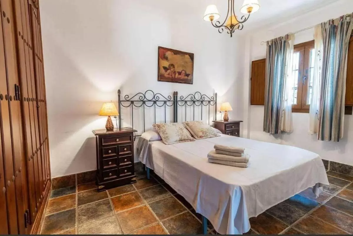 7-bedroom Villa In Frigiliana, Spain (520 M²)