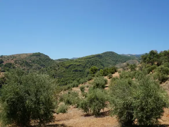 3-bedroom Country House In Yunquera, Spain (98 M²)