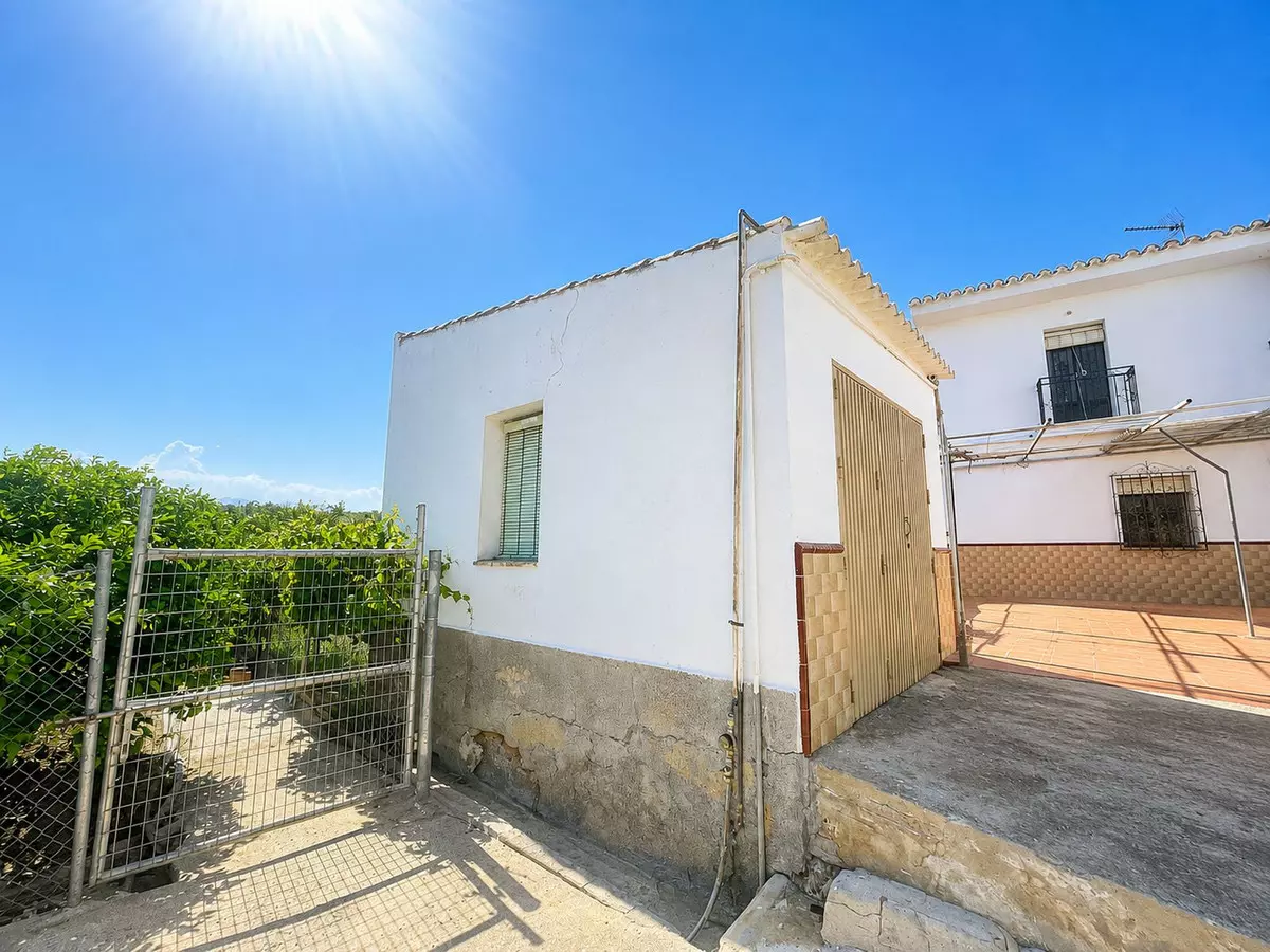 3-bedroom Villa In Pizarra, Spain (117 M²)
