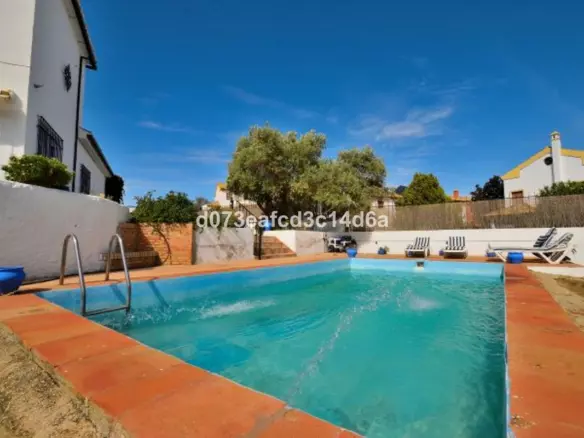 4-bedroom Villa In Ronda, Spain (220 M²)