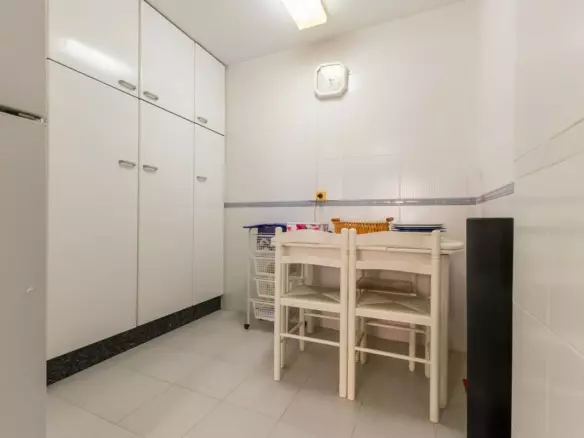 3-bedroom Apartment In Fuengirola, Spain (134 M²)