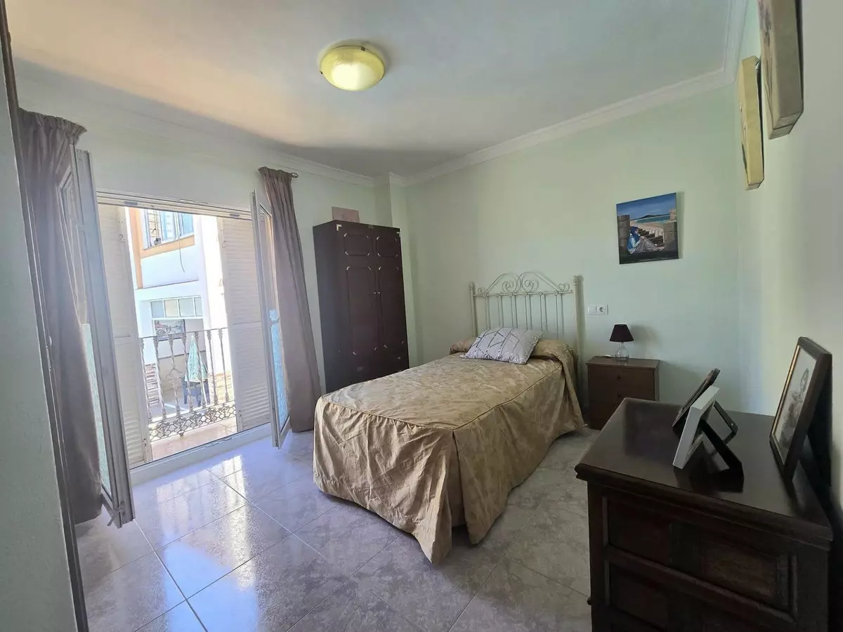 4-bedroom Villa In Málaga, Spain (435 M²)