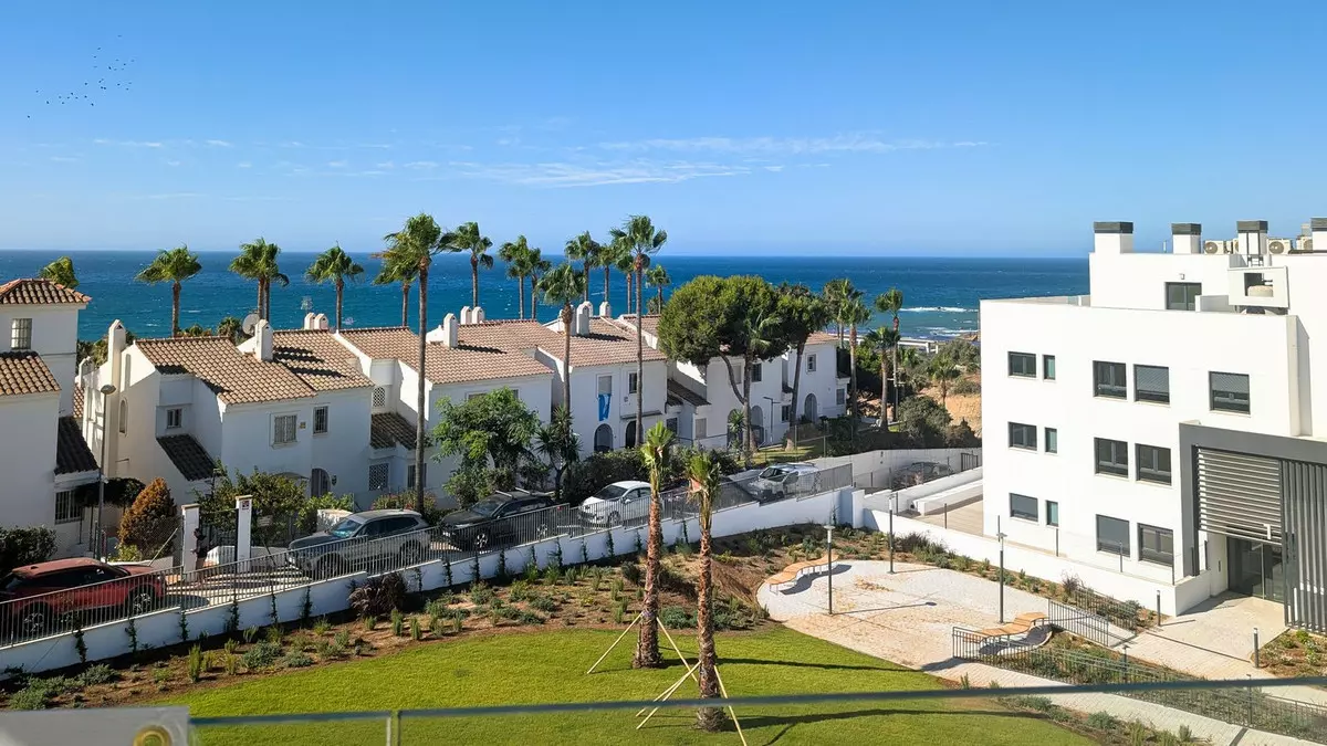 3-bedroom Apartment In Mijas, Spain (95 M²)