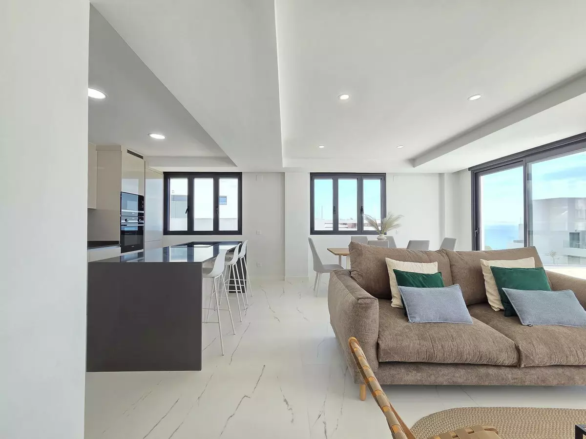 3-bedroom Apartment In Estepona, Spain (118 M²)