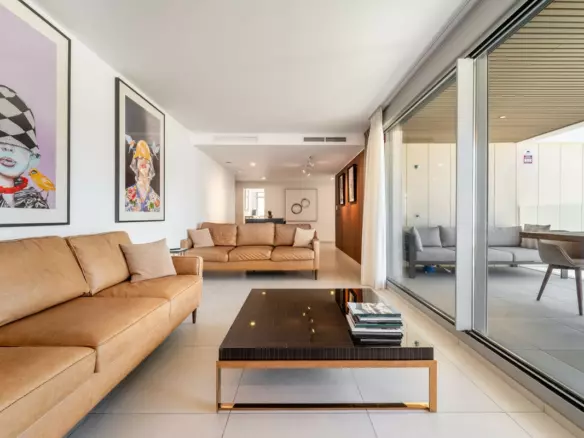 3-bedroom Apartment In Marbella, Spain (145 M²)