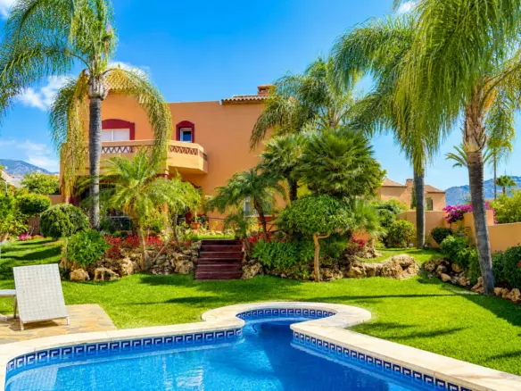 7-bedroom Villa In Marbella, Spain (276 M²)