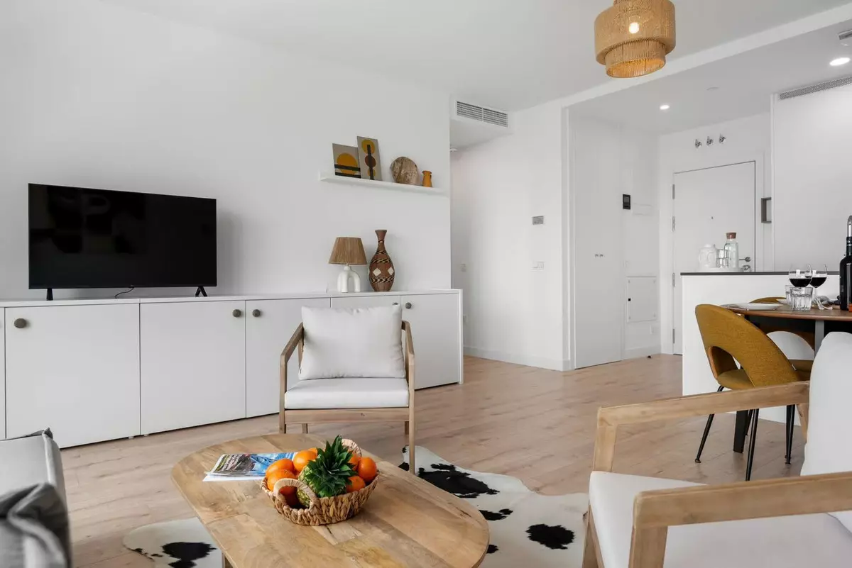 2-bedroom Apartment In Málaga, Spain (70 M²)