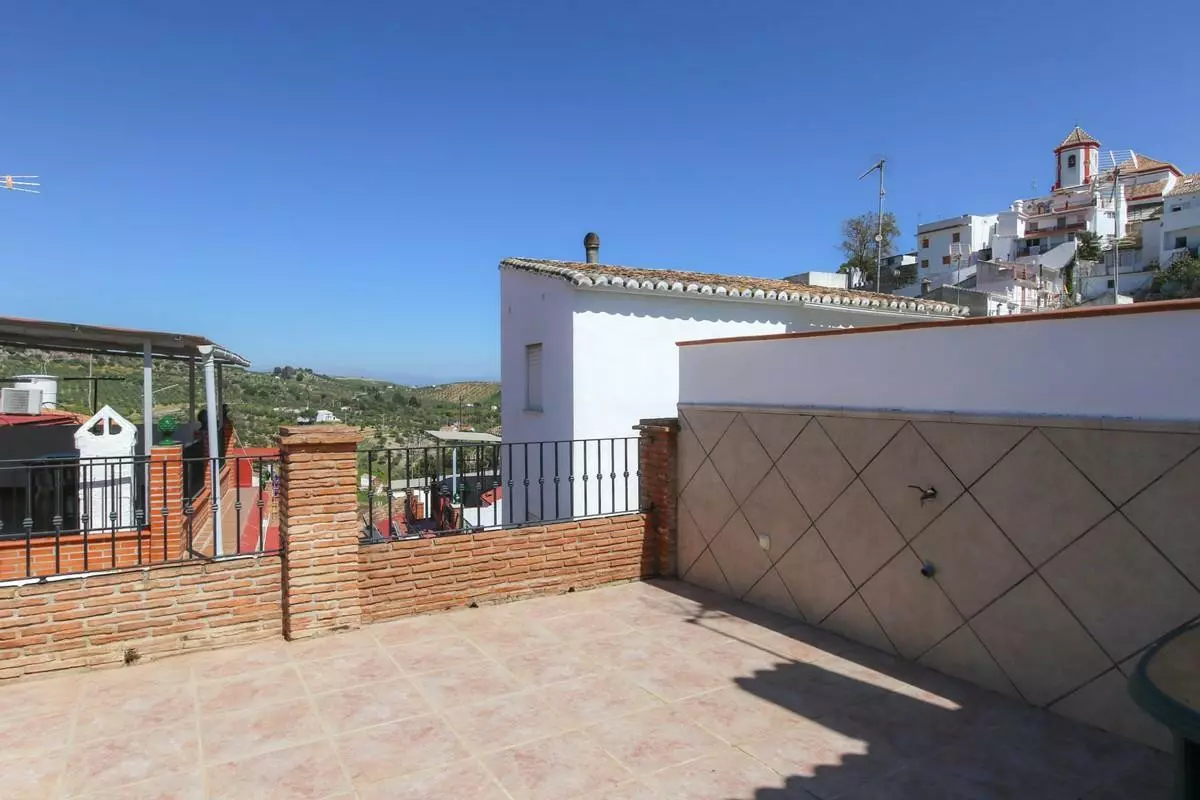 4-bedroom Town House In Alozaina, Spain (218 M²)