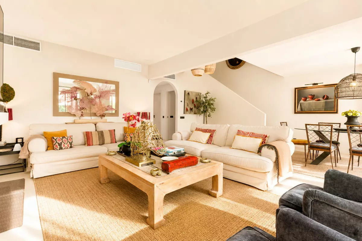 6-bedroom Town House In Marbella, Spain (305 M²)