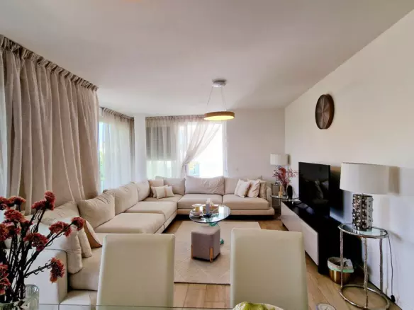 3-bedroom Apartment In Marbella, Spain (120 M²)