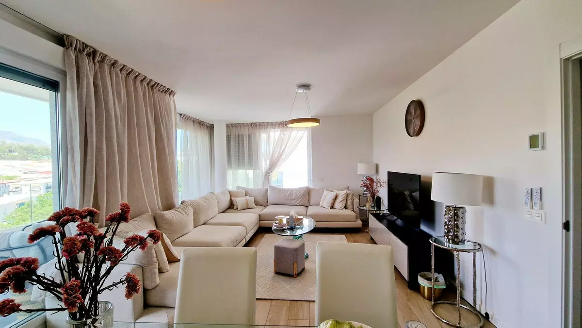 3-bedroom Apartment In Marbella, Spain (120 M²)