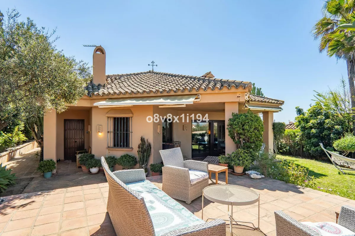 2-bedroom Villa In Marbella, Spain (180 M²)