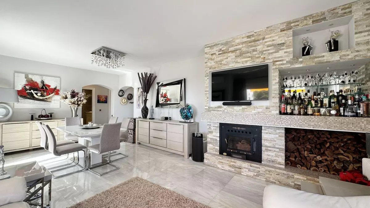 4-bedroom Apartment In Málaga, Spain (145 M²)