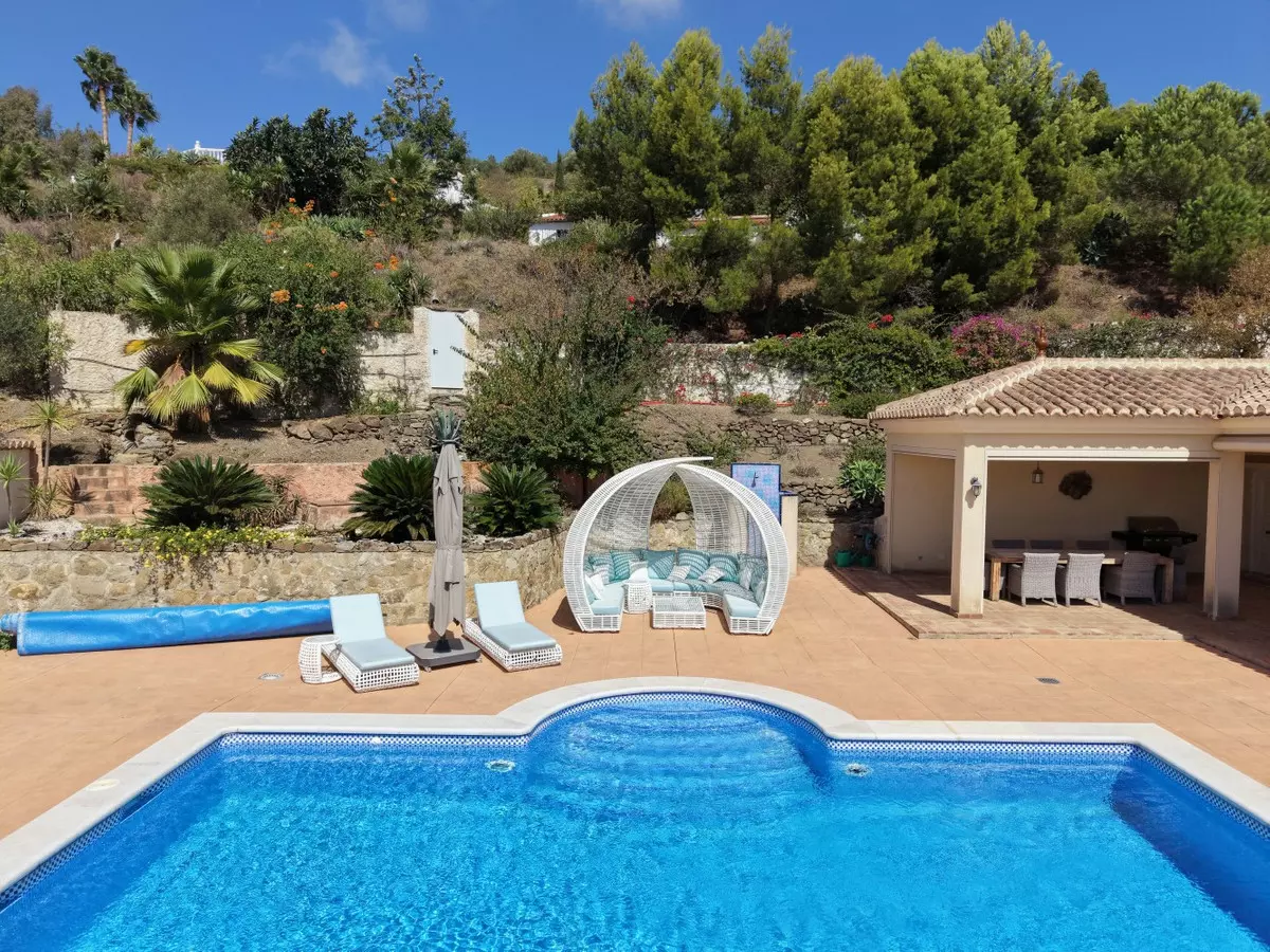 3-bedroom Villa In Vélez – Málaga, Spain (190 M²)