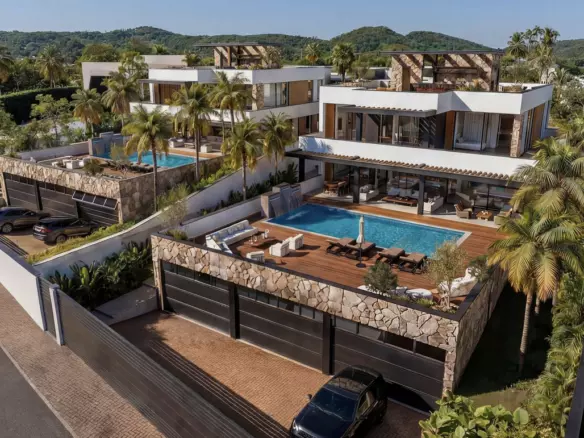 5-bedroom Villa In Estepona, Spain (599 M²)