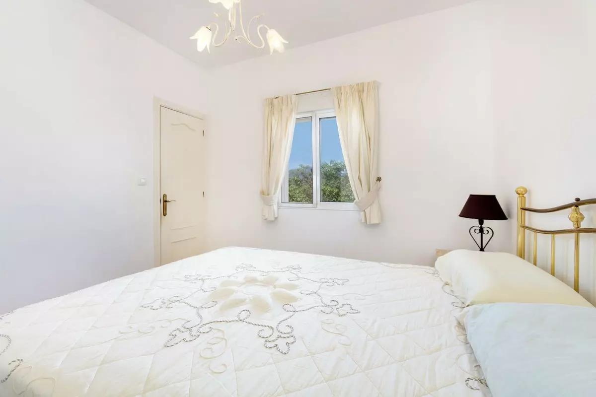 4-bedroom Country House In Pizarra, Spain (137 M²)