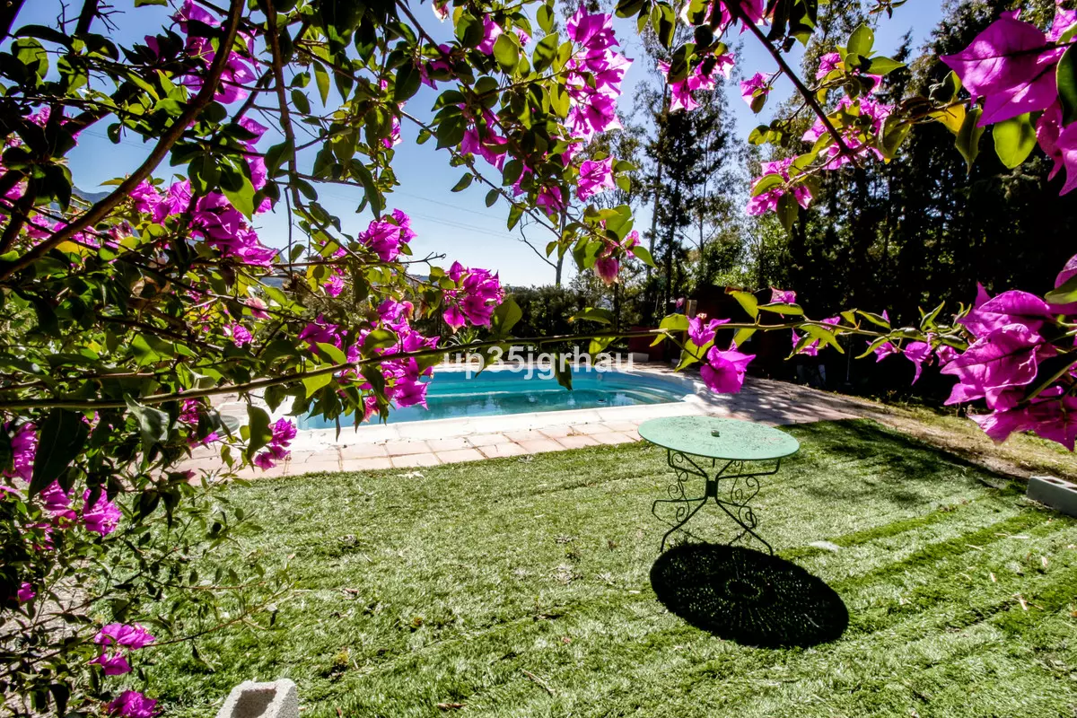 3-bedroom Villa In Gaucín, Spain (150 M²)