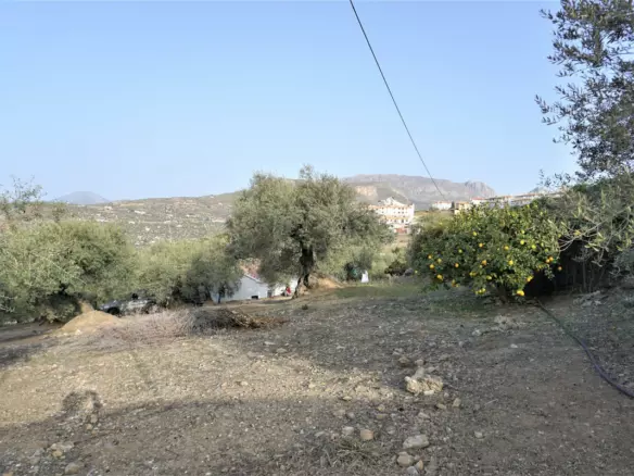 3-bedroom Country House In Alcaucín, Spain (121 M²)