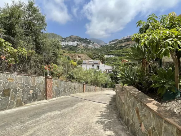 3-bedroom Villa In Frigiliana, Spain (120 M²)