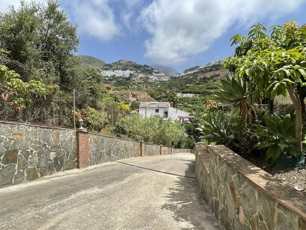 3-bedroom Villa In Frigiliana, Spain (120 M²)
