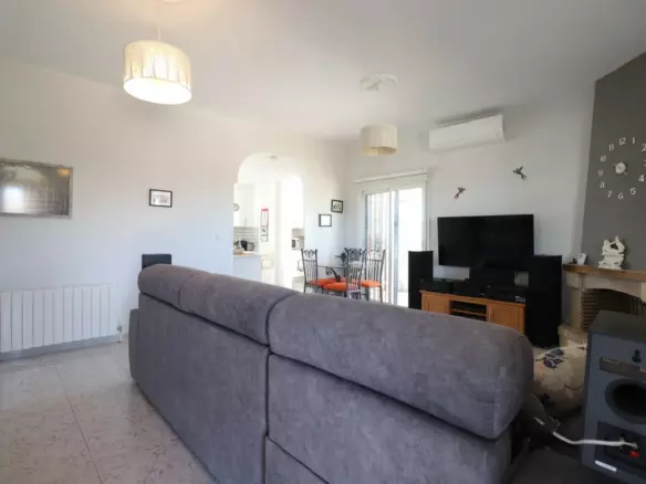 3-bedroom Villa In Callosa De Segura, Spain (167 M²)