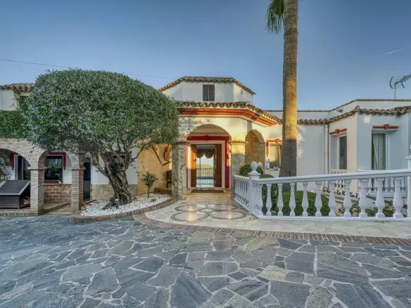 6-bedroom Villa In Marbella, Spain (842 M²)