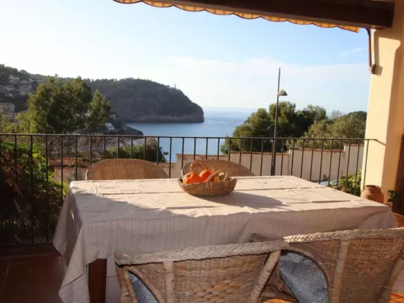 2-bedroom Apartment In Sóller, Spain (104 M²)