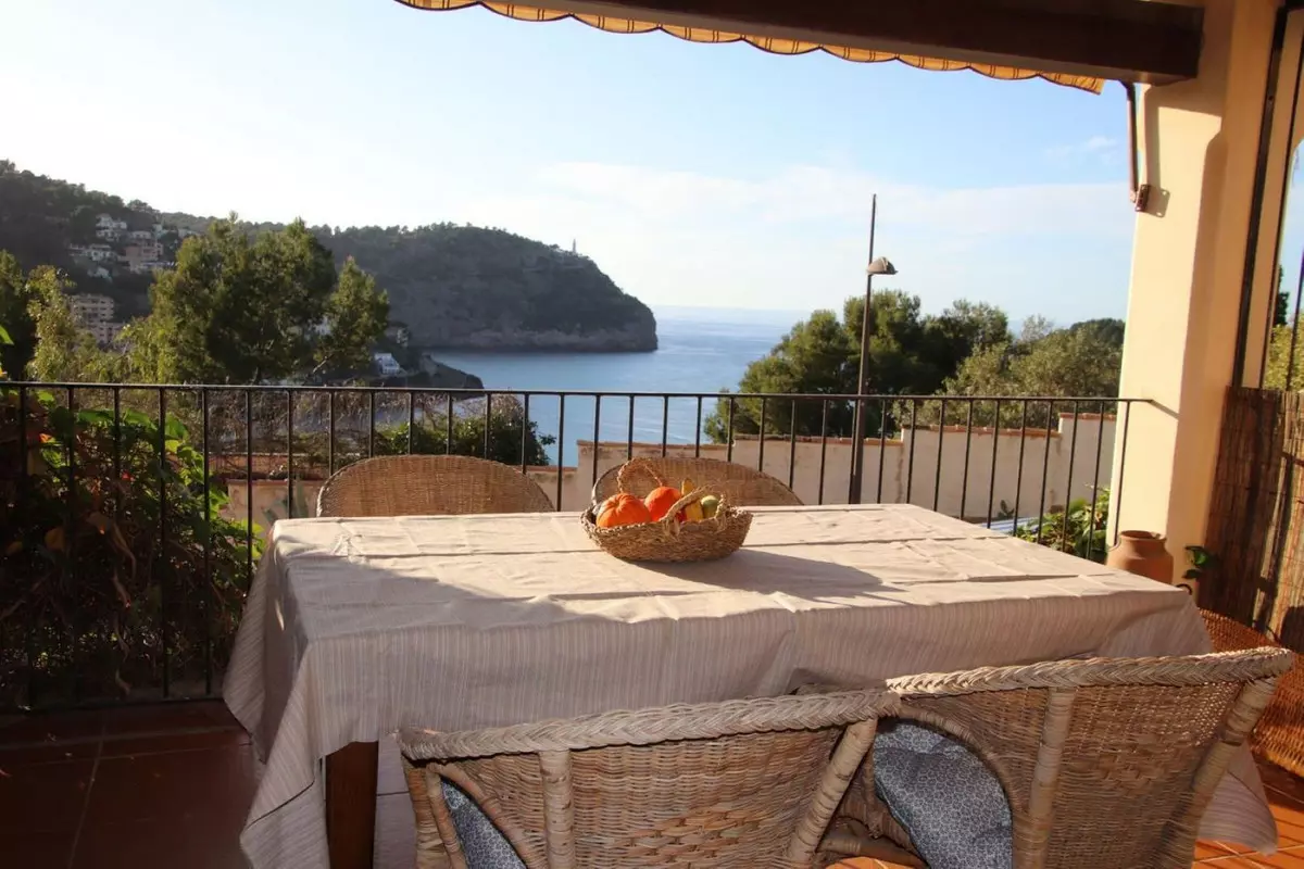 2-bedroom Apartment In Sóller, Spain (104 M²)