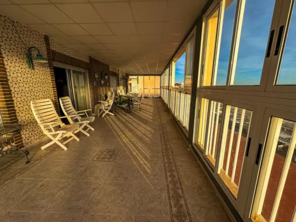 3-bedroom Apartment In Santa Pola, Spain (200 M²)