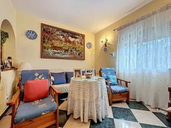 5-bedroom Villa In La Viñuela, Spain (330 M²)